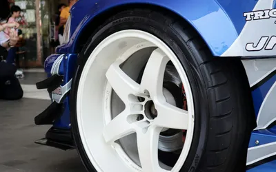 Daily-Driver Mods That Improve Looks Without Hurting Resale