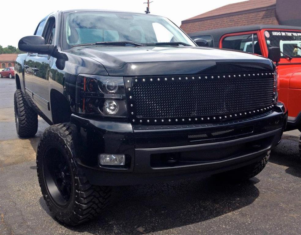 Black Chevrolet Silverado