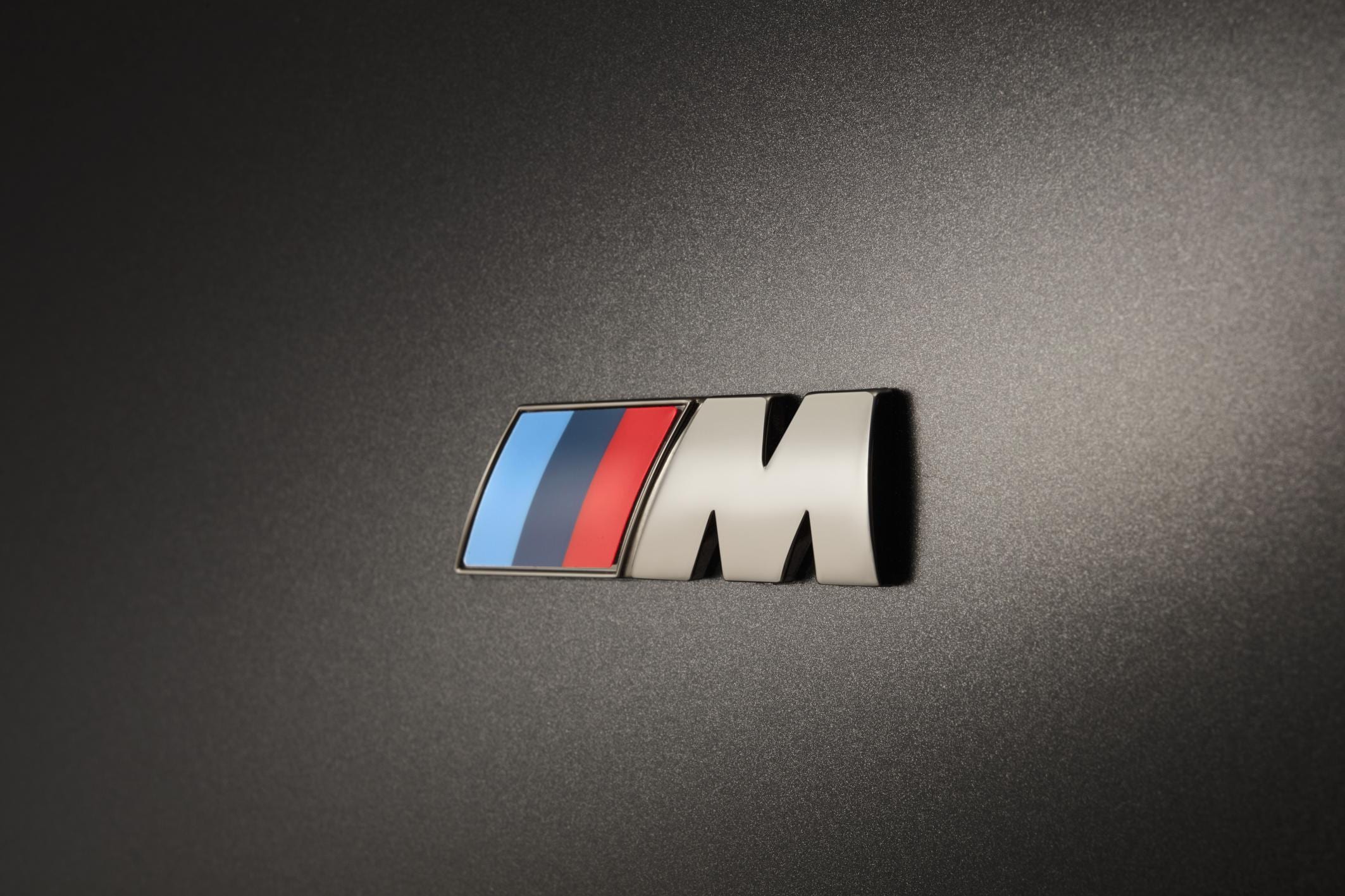 BMW M7 M Logo